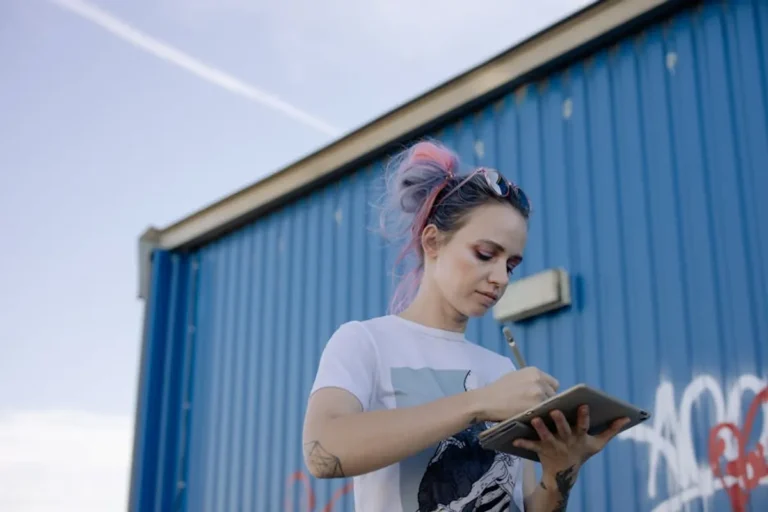 How Artists Build Fan Communities Online