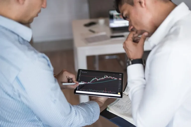 How trend-focused readers can make sense of EditPro Tips AI