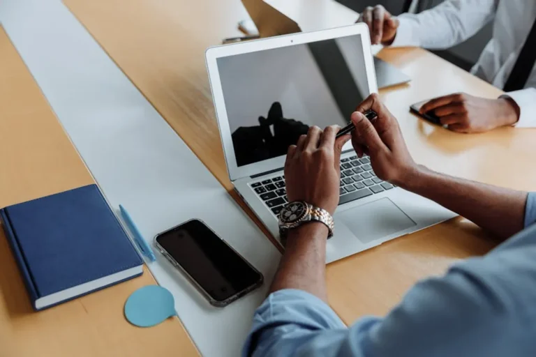lapzoo.com content ideas that feel useful instead of generic